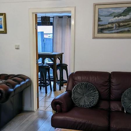 Summerhill, Wrexham - Key Worker Friendly المظهر الخارجي الصورة