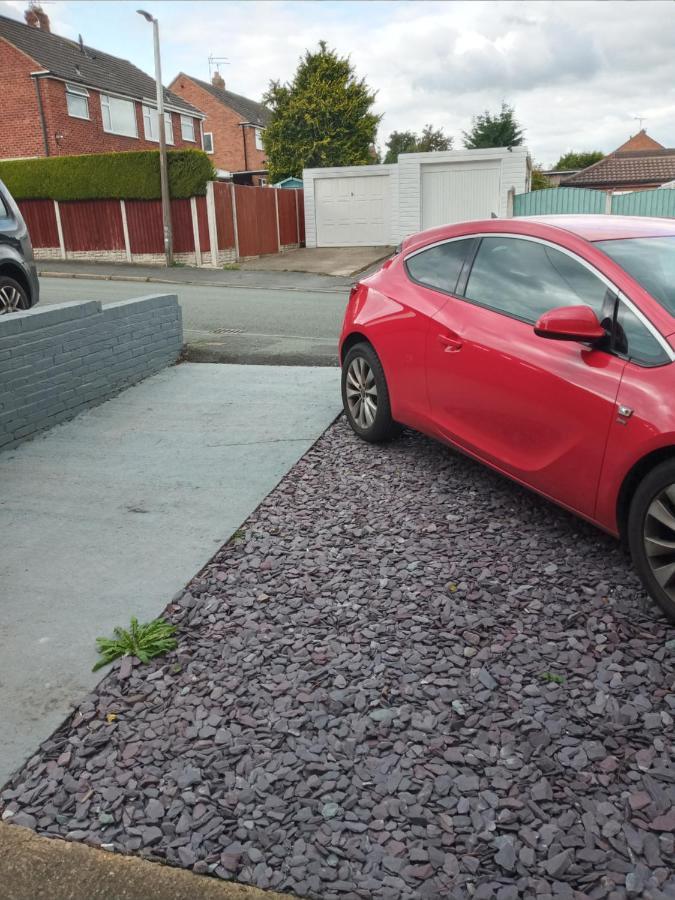Summerhill, Wrexham - Key Worker Friendly المظهر الخارجي الصورة