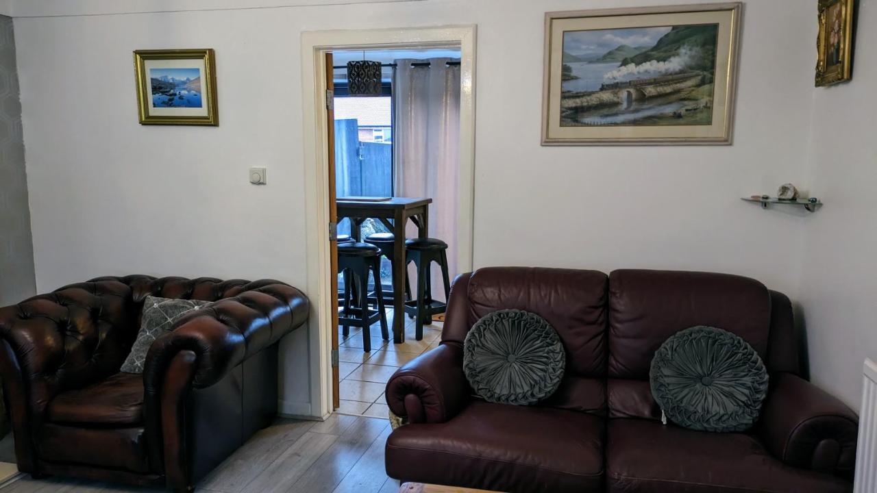 Summerhill, Wrexham - Key Worker Friendly المظهر الخارجي الصورة