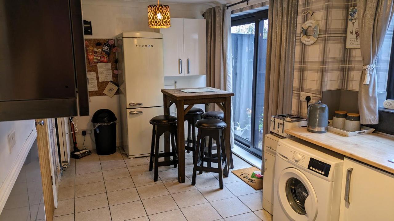 Summerhill, Wrexham - Key Worker Friendly المظهر الخارجي الصورة